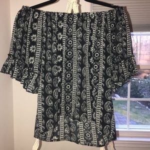 Hollister Off the shoulder top